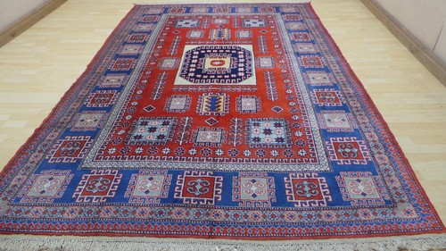 Large carpet rug hand - carpet, made